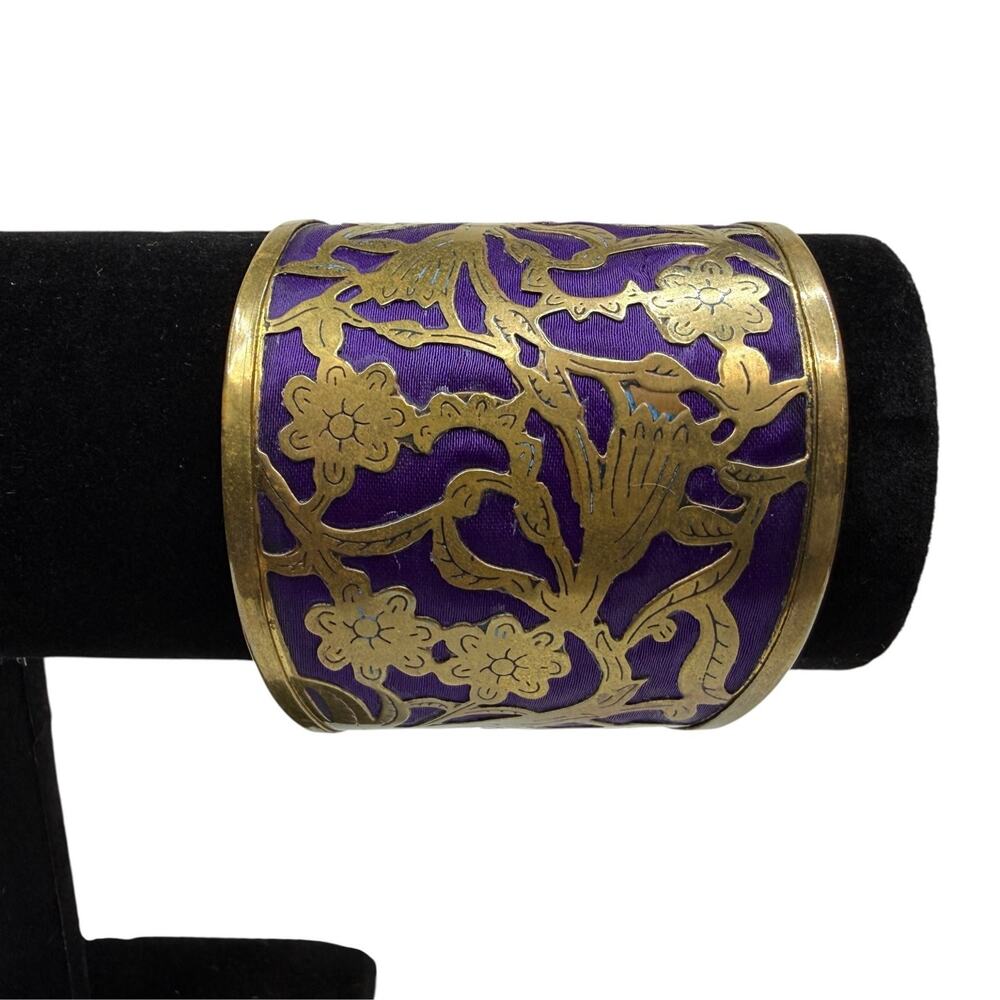Wide Gold Tone Brass Purple Enamel Floral Cuff Bracelet Fashion Jewelry Sz 7